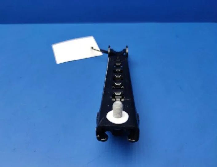 MERCEDES-BENZ C-Class W204/S204/C204 (2004-2015) Højre forreste sikkerhedssele højdejuster A2048600788,33056245 21208765