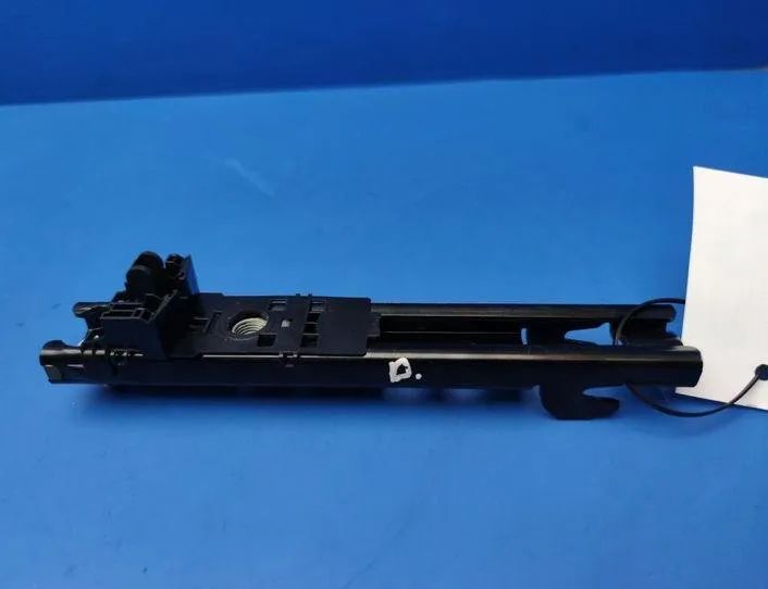 MERCEDES-BENZ C-Class W204/S204/C204 (2004-2015) Højre forreste sikkerhedssele højdejuster A2048600788,33056245 21208765