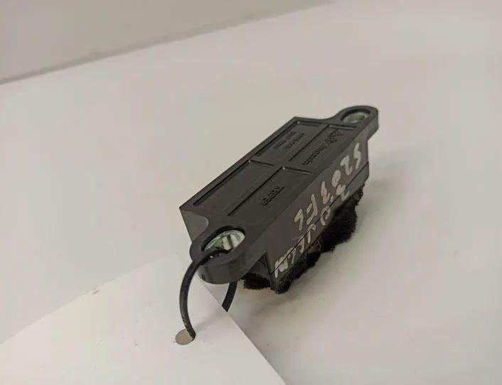 MERCEDES-BENZ C-Class W203/S203/CL203 (2000-2008) Højre side stødsensor 6BB00001 21215698