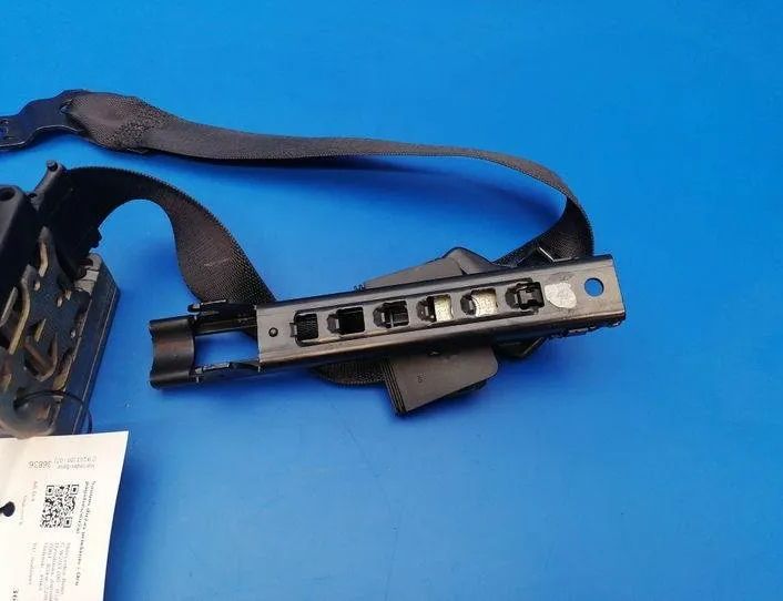 MERCEDES-BENZ C-Class W203/S203/CL203 (2000-2008) Forreste højre sikkerhedssele 33004270 21221542