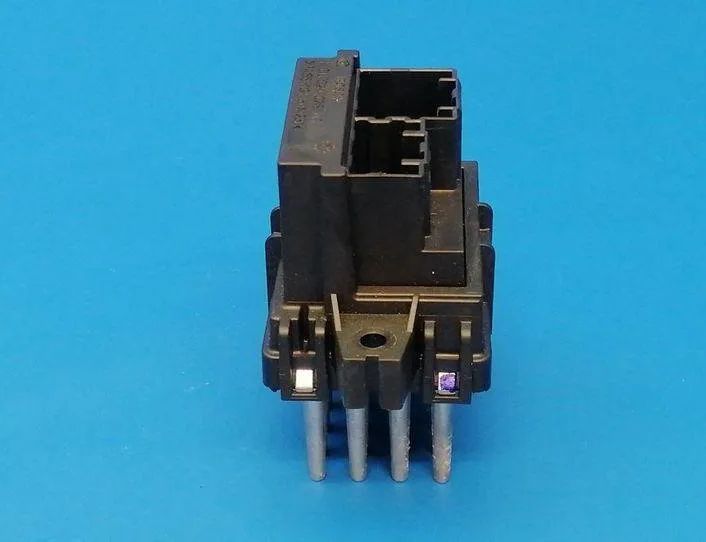 OPEL Insignia A (2008-2016) Blæser relæ 15141283,F011500017 21495600