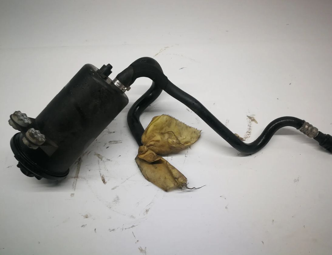 BMW 3 Series E90/E91/E92/E93 (2004-2013) Servostyringspumpetank 6763458 3182413