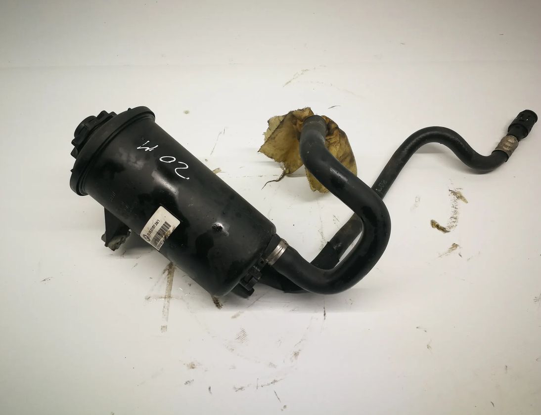 BMW 3 Series E90/E91/E92/E93 (2004-2013) Servostyringspumpetank 6763458 3182413