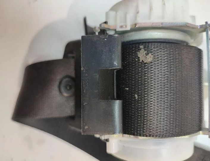 BMW 5 Series F10/F11 (2009-2017) Bagerste sikkerhedssele i midten 33061254B 25727594