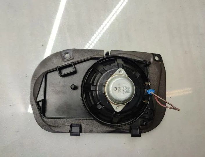 BMW 5 Series F10/F11 (2009-2017) Dashboard lydhøjttaler 9239183 25735031