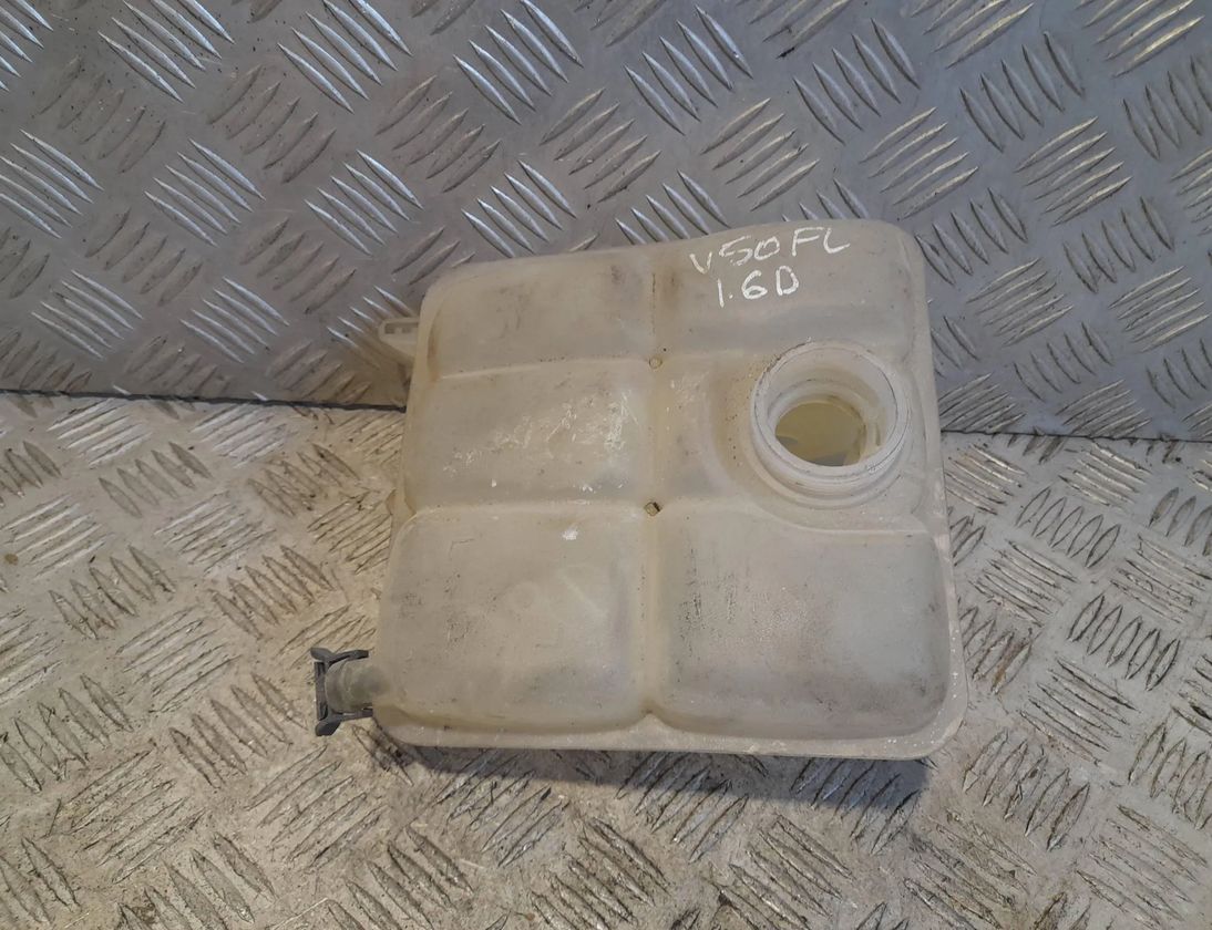 VOLVO V50 1 generation (2003-2012) Ekspansionsbeholder 8V618K218A 29727861