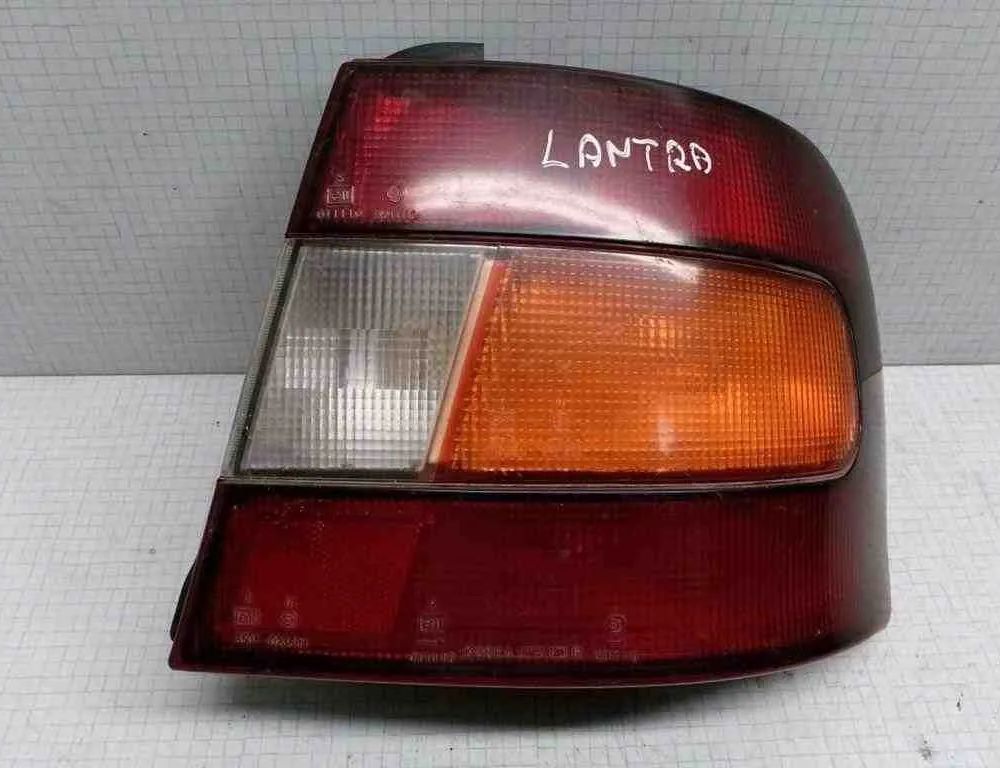 HYUNDAI Lantra J2 (1995-2000) Venstre baglygte 023504,7R011110 32502053