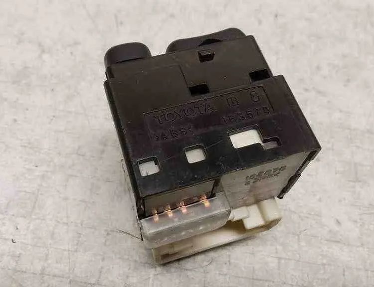 TOYOTA Avensis 2 generation (2002-2009) Kontakt til spejljustering 183575 32630003