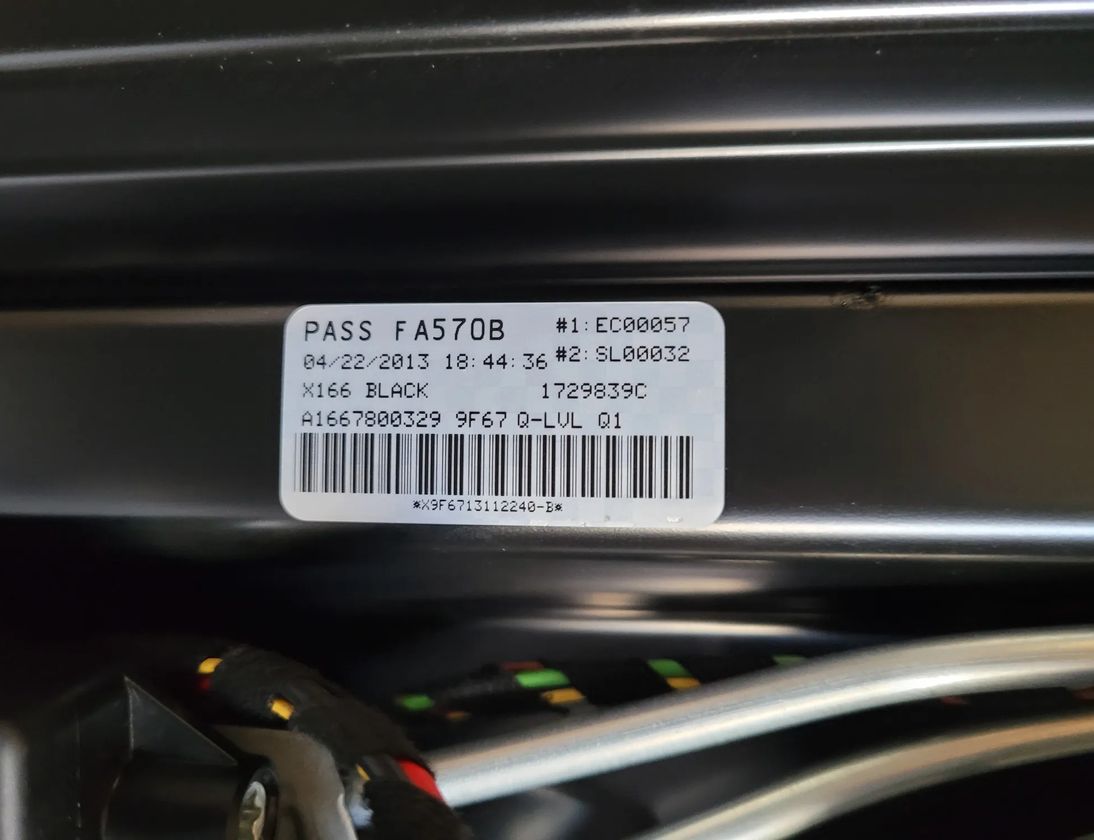 MERCEDES-BENZ GLS-Class X166 (2015-2020) Tag 1667800302,A1668200108,1667801700,1667800421,a1669069600,16678020009F67,A1667800329,1667801300,43r009545,1667800321 15524731