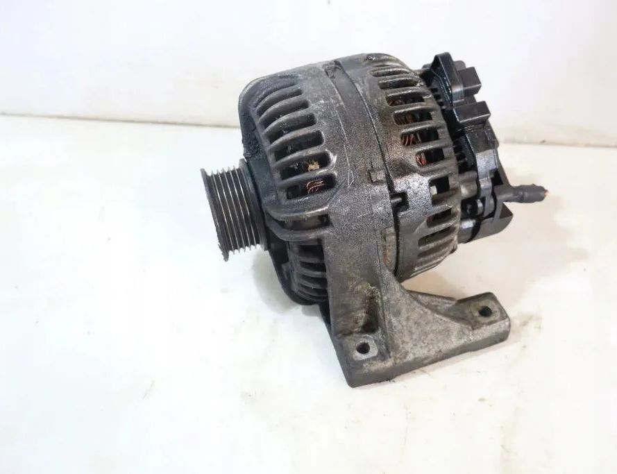 VOLVO S80 1 generation (1998-2006) Generator 0124525001 32885413