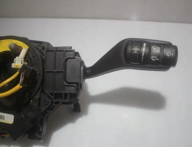 FORD Focus 2 generation (2004-2011) Forlygtekontakt kontrolenhed 32919522