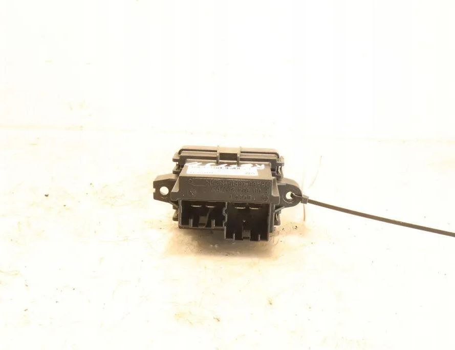 OPEL Insignia A (2008-2016) Blæser relæ F011500056 32939453