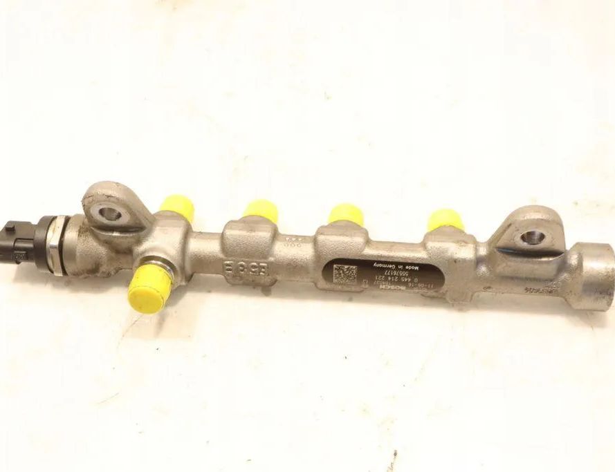 OPEL Astra J (2009-2020) Brændstofskinne 0445214221 32943072