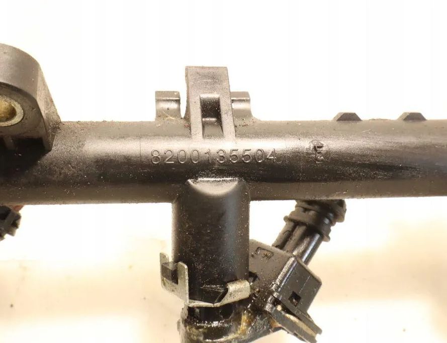 RENAULT Megane 3 generation (2008-2020) Brændstofskinne 8200135504 32947617