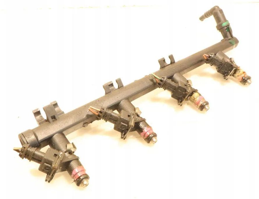 RENAULT Megane 3 generation (2008-2020) Brændstofskinne 8200135504 32947617