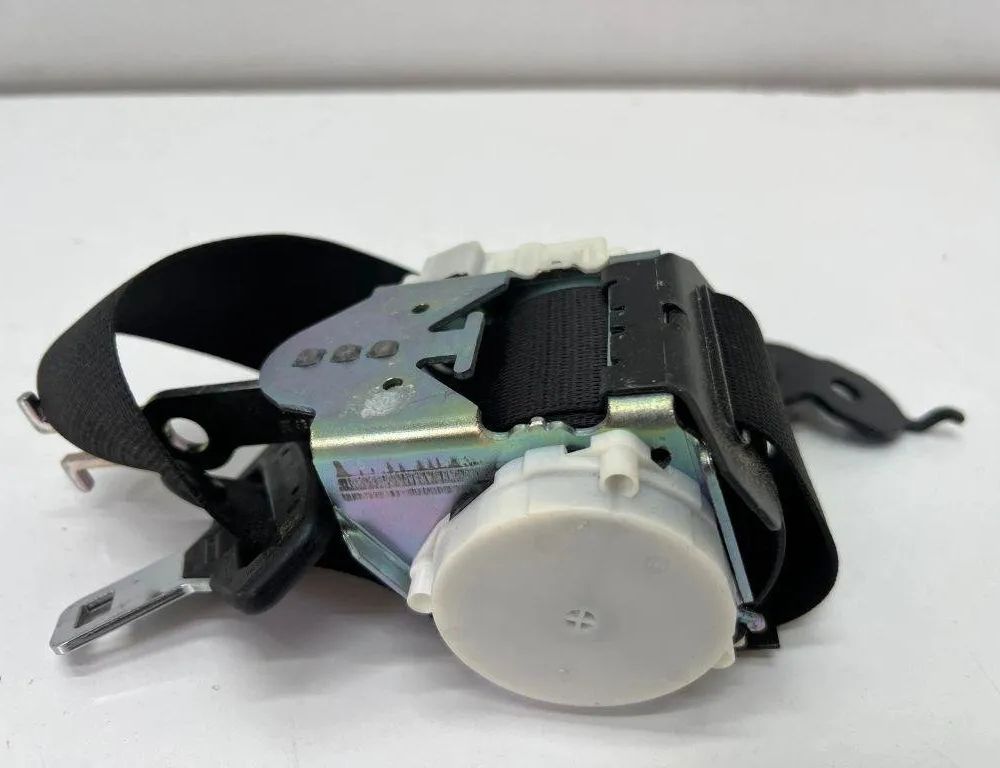 BMW 7 Series F01/F02 (2008-2015) Højre bagerste sikkerhedssele 34048282D 31893283