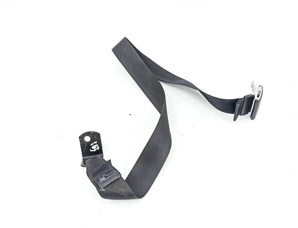 MERCEDES-BENZ M-Class W163 (1997-2005) Bagerste sikkerhedssele i midten 827026A 33535727