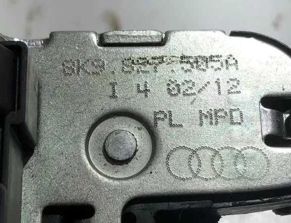 AUDI A5 Sportback 8T (2009-2011) Bagklaps bagklaplås 8K9827505A 33315461