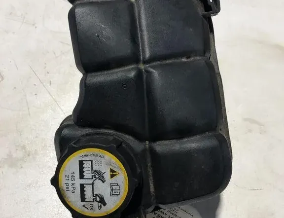 VOLVO XC60 1 generation (2008-2017) Ekspansionsbeholder 6G918K218 33399046