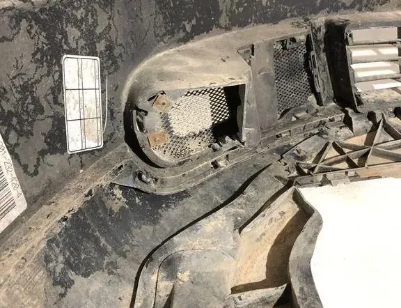 VOLVO V50 1 generation (2003-2012) Forreste kofanger 30657005 33399381