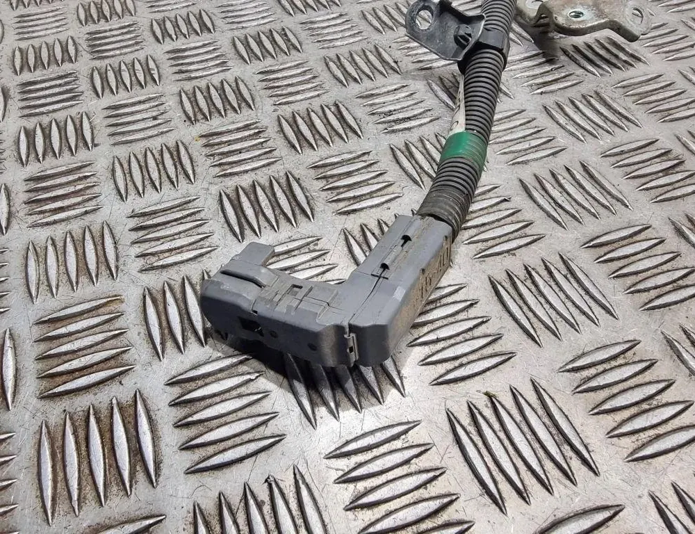 TOYOTA RAV4 3 generation (XA30) (2005-2012) Positivt batterikabel 8282320090 35101573