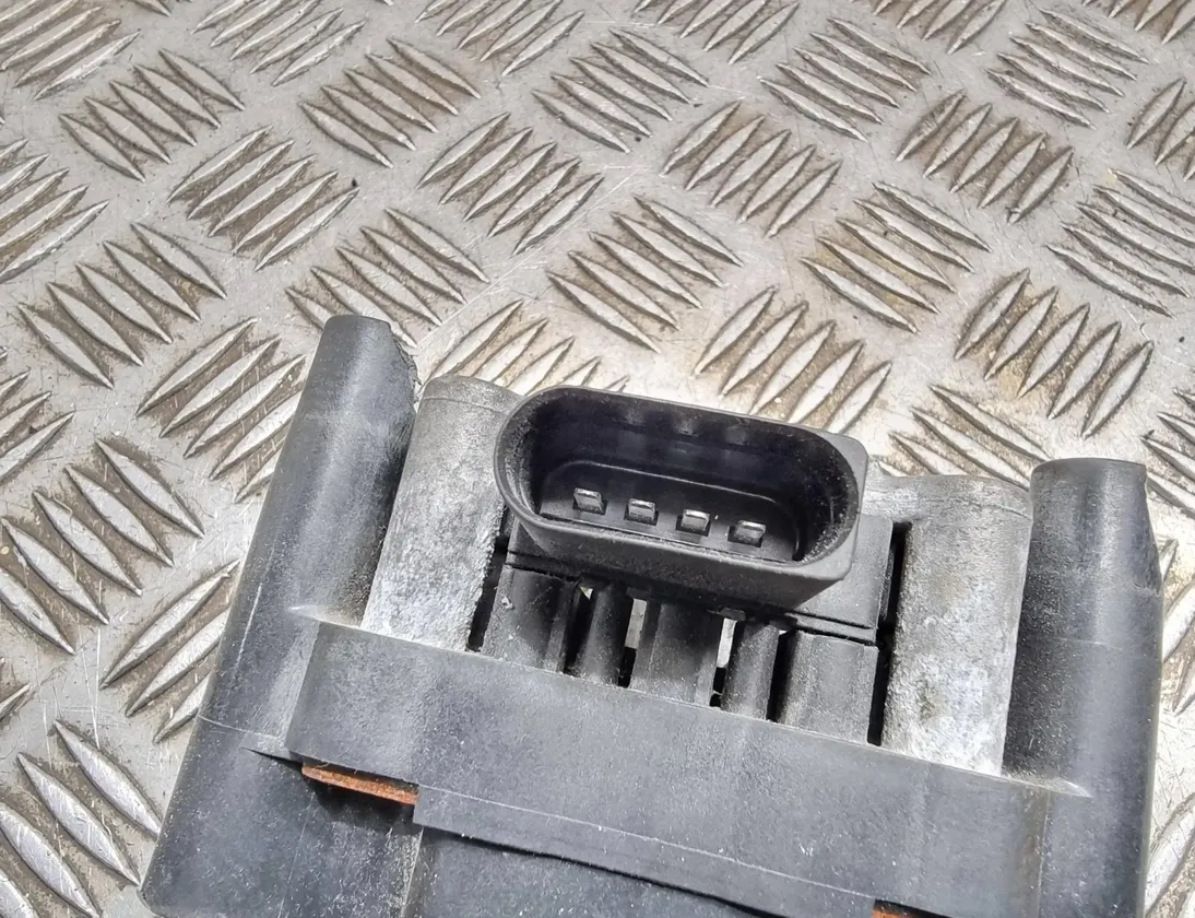 VOLKSWAGEN Golf 6 generation (2008-2015) Højspændings tændspole 0040402003 27891605