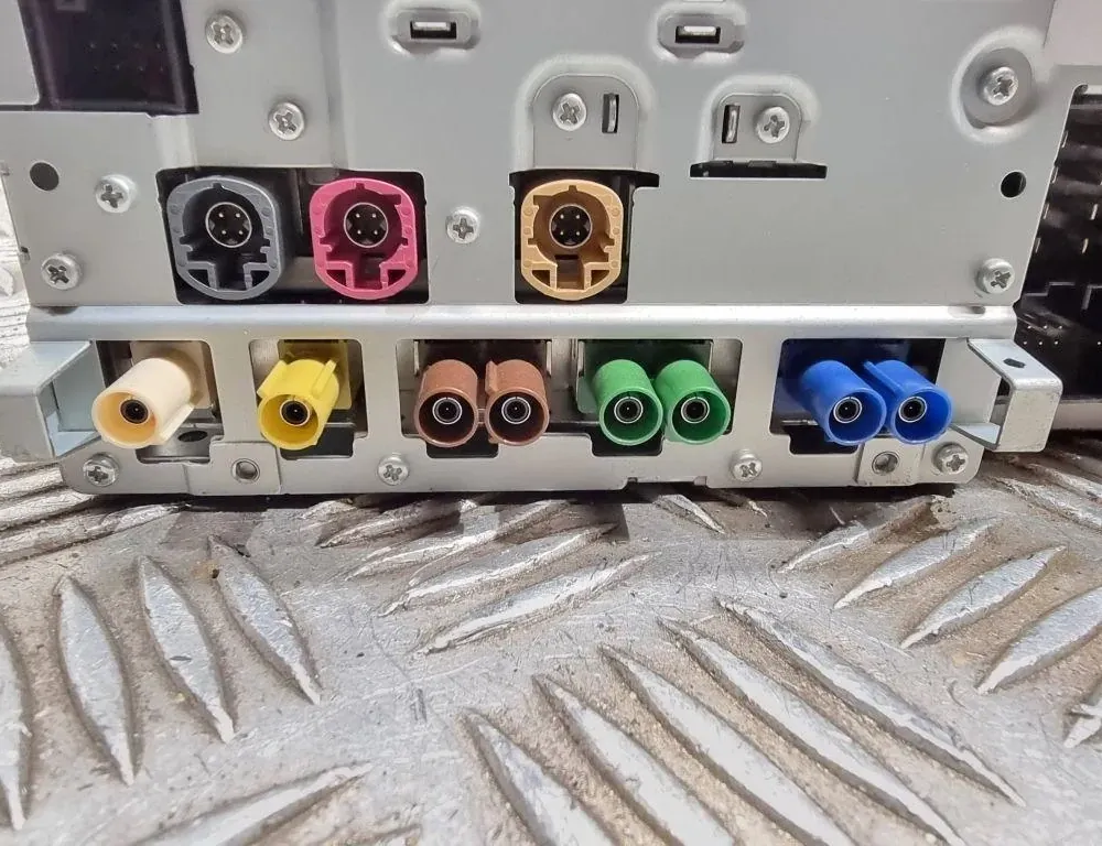 MERCEDES-BENZ E-Class W211/S211 (2002-2009) Musikafspiller med GPS A2129022208,A2129006423 33386219