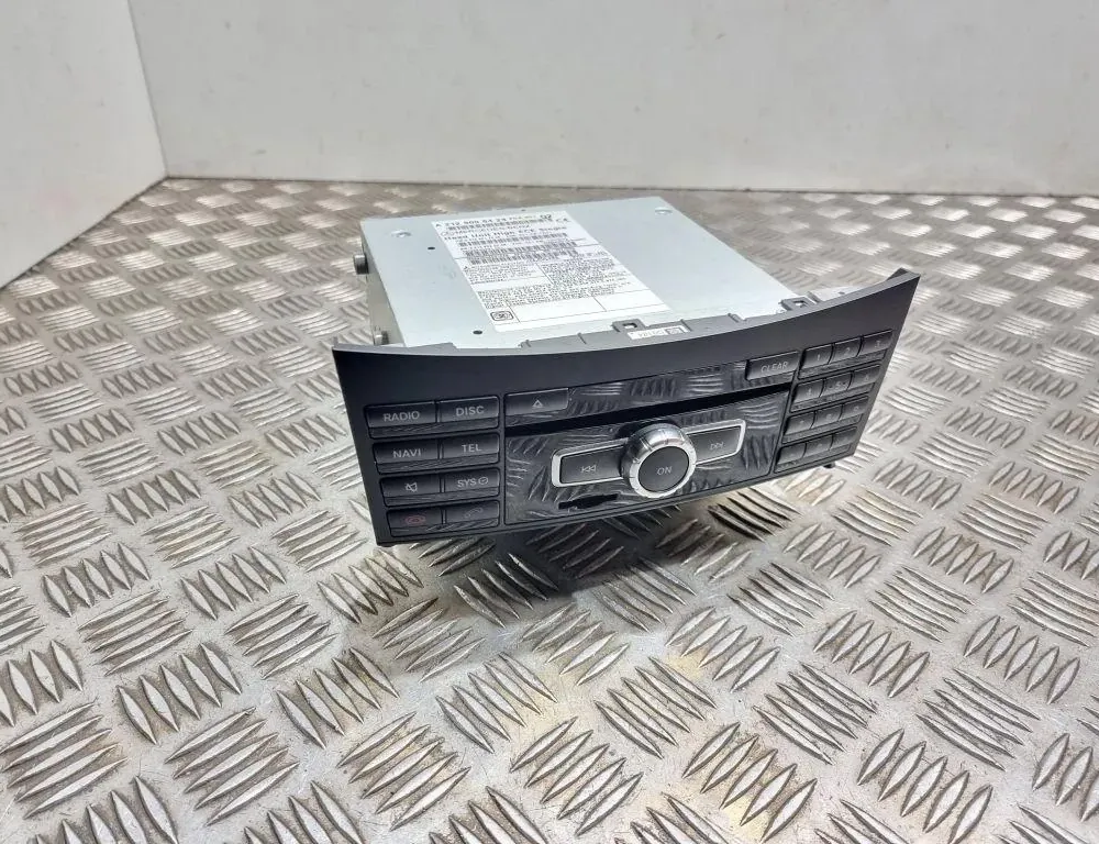 MERCEDES-BENZ E-Class W211/S211 (2002-2009) Musikafspiller med GPS A2129022208,A2129006423 33386219