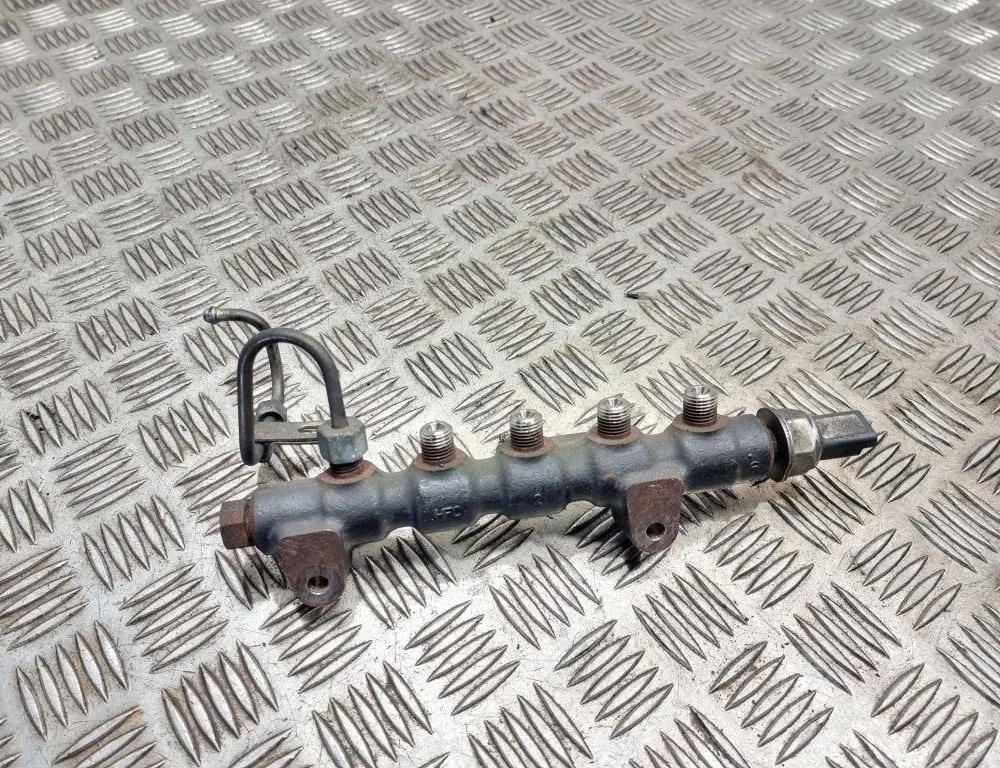 FORD Focus 2 generation (2004-2011) Brændstofskinne 9654592680 33496982