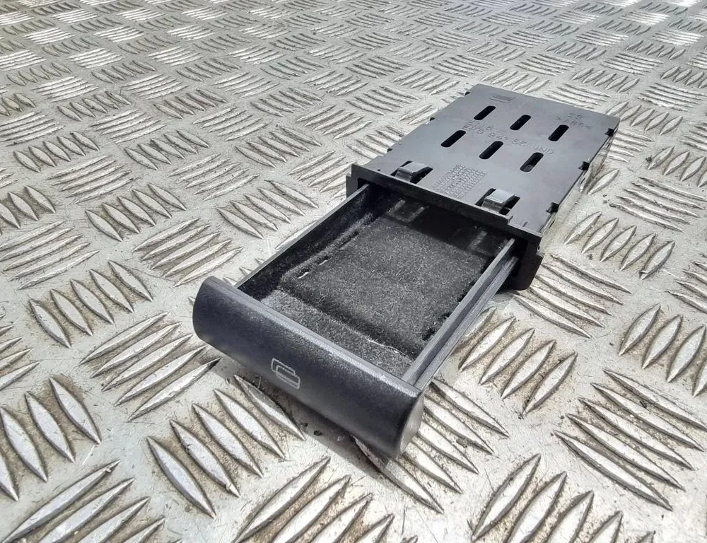 SEAT Cordoba 2 generation (1999-2009) Skuffe 6K0941561 33518885