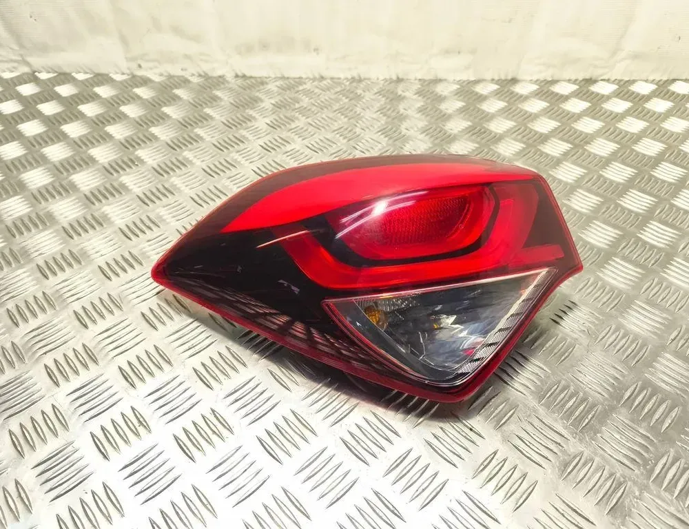 HYUNDAI i20 IB (2 generation) (2014-2020) Venstre baglygte U1325CLR,02068099900010 33914003