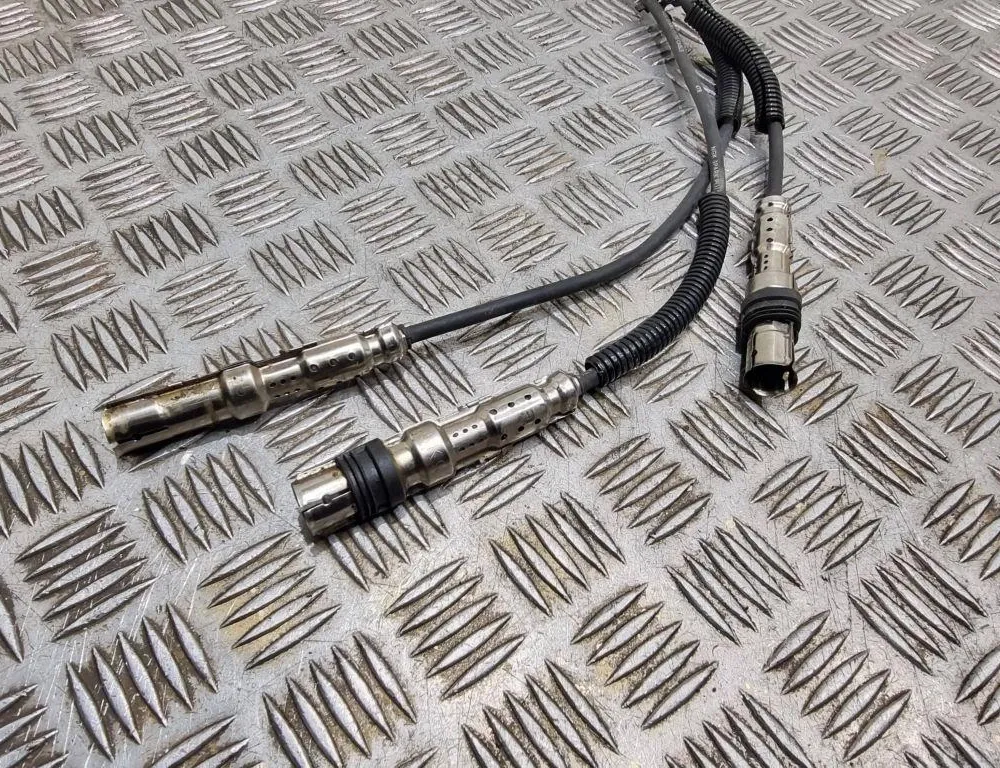 VOLKSWAGEN Golf 6 generation (2008-2015) Højspændingstændingsledning (stikledning) 34988409