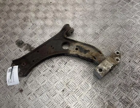 SEAT Altea 1 generation (2004-2013) Forreste Wishbone Arme 33305165