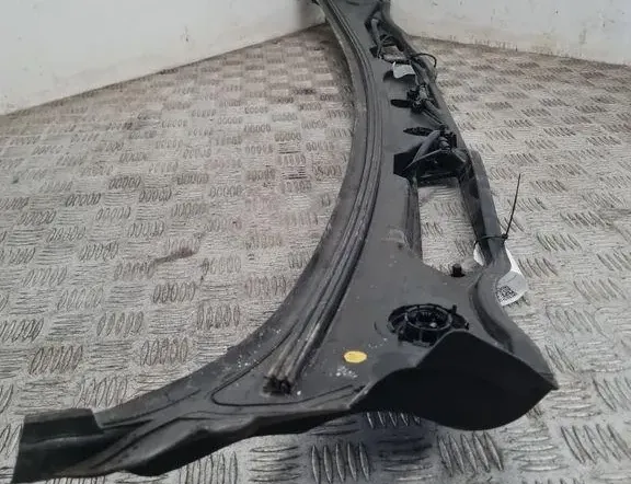 BMW 3 Series E90/E91/E92/E93 (2004-2013) Front viskerkappe Trim 15677210 33311573