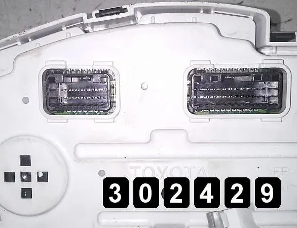 TOYOTA iQ 1 generation (2008-2020) Speedometer 28677209