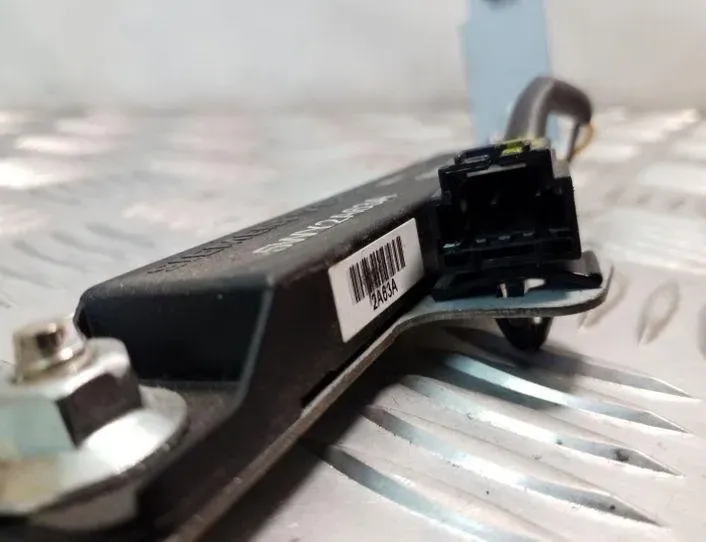 HYUNDAI ix35 1 generation (2009-2015) Bootlid-antenneforstærker 5WY2A63A,954203K210 25135774