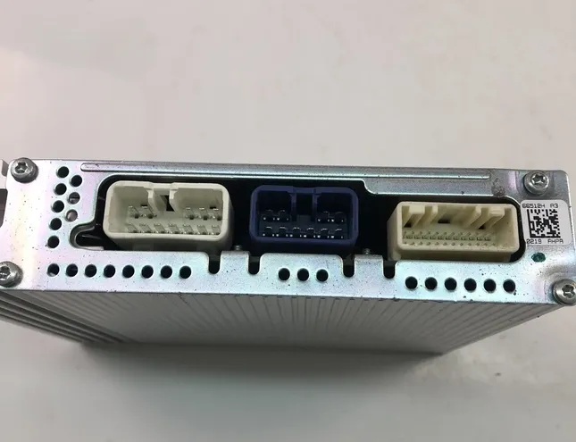 TOYOTA iQ 1 generation (2008-2020) Lydforstærker PZ490-I0230-01 21425580