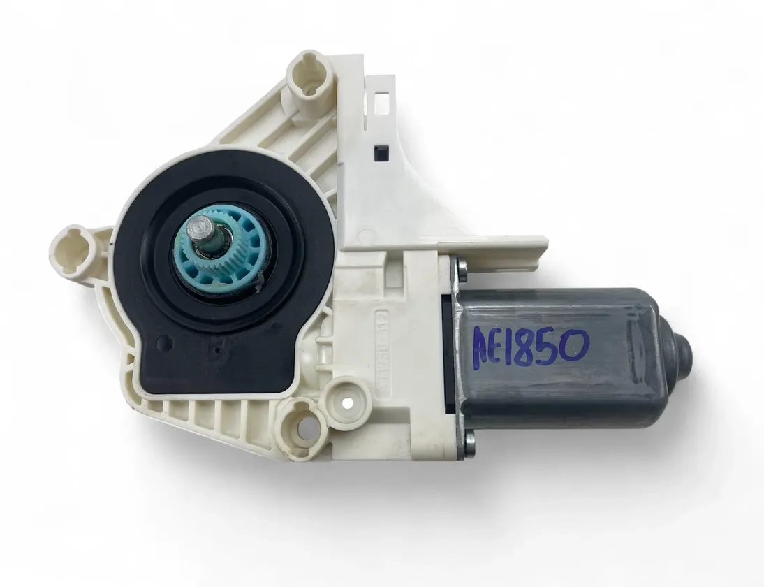 VOLKSWAGEN Sharan 2 generation (2010-2024) Forreste højre dør Vindueskontrolmotor 8K0959802B 33373295