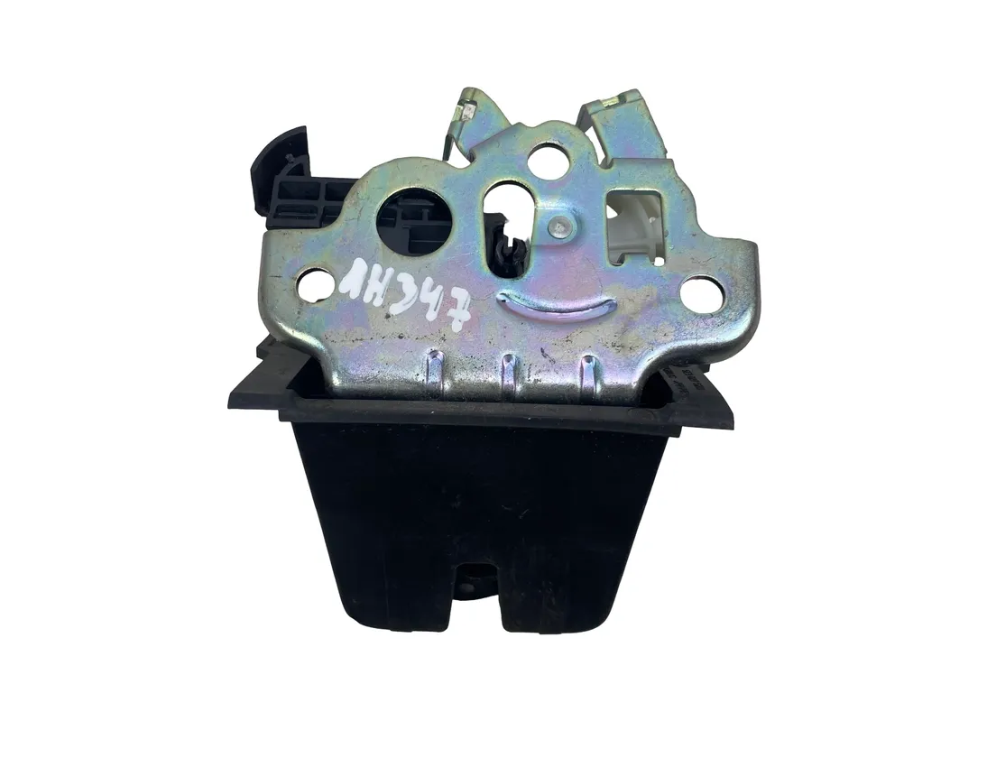 SKODA Octavia 3 generation (2013-2020) Bagklaps bagklaplås 8R0827505A 33532543