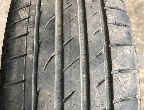 OPEL Zafira A (1999-2003) Bagagerumsgrill 19565R15 33168551