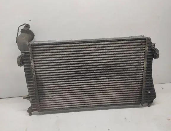 VOLKSWAGEN Passat B7 (2010-2015) Intercooler Radiator 0281002399 33241358