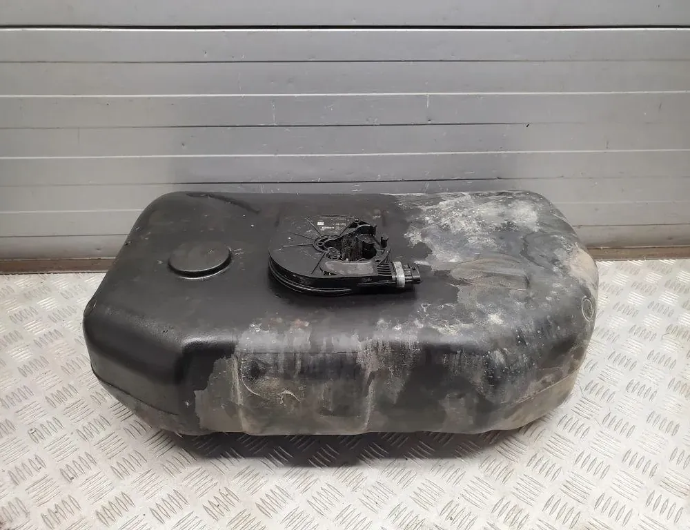 JEEP Grand Cherokee 4 generation (WK) (2004-2024) AdBlue Tank 68339108AA 33444804