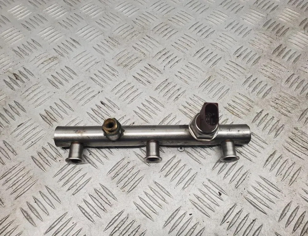 AUDI A5 8T (2007-2016) Brændstofskinne 06E130089D 33445894