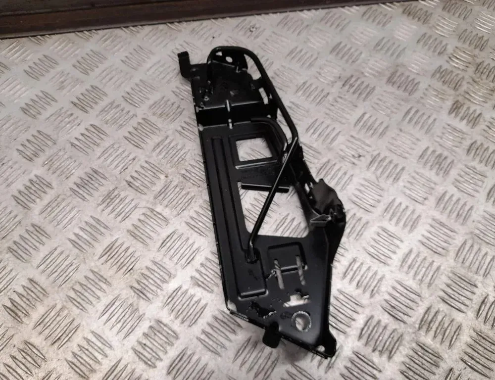 AUDI Q8 4M (2018-2024) Forreste venstre sikkerhedssele højdejusterer 4M8857791A 33488947