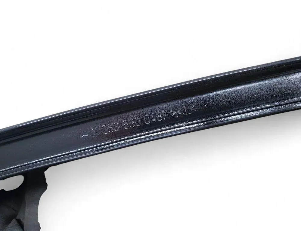 MERCEDES-BENZ GLC X253 (2015-2024) Bagerste højre dør vinduesliste X2536900487 33490996