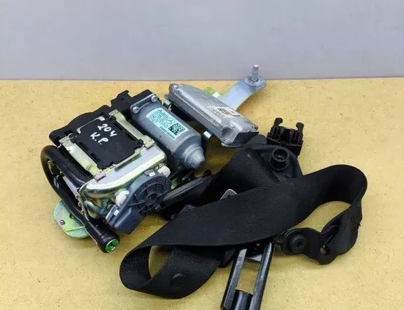 MERCEDES-BENZ C-Class W204/S204/C204 (2004-2015) Venstre forreste sikkerhedssele A2048601986 33114467