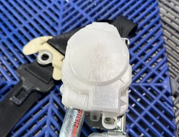 LEXUS CT 1 generation (2010-2024) Venstre forreste sikkerhedssele J090301 34741950