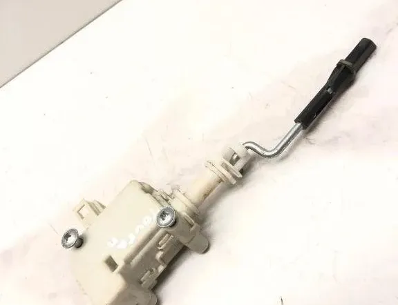 VOLKSWAGEN Touran 1 generation (2003-2015) Centrallås motor 1K5959782,1T0810773,3B0959782 32212517