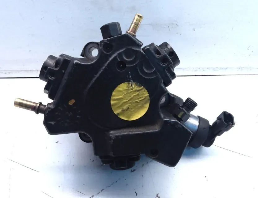 RENAULT Trafic 3 generation (2014-2023) Brændstofpumpe 0445010406 33480368