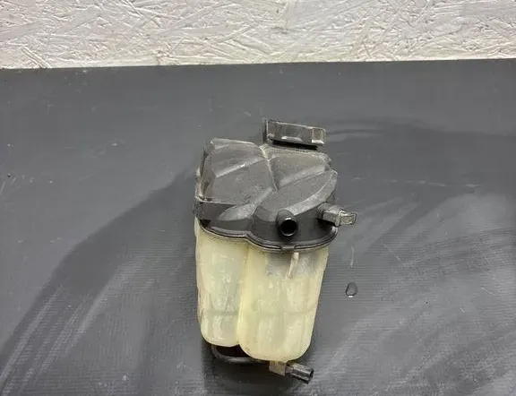 VOLVO XC60 1 generation (2008-2017) Ekspansionsbeholder 6G918K218 33163942